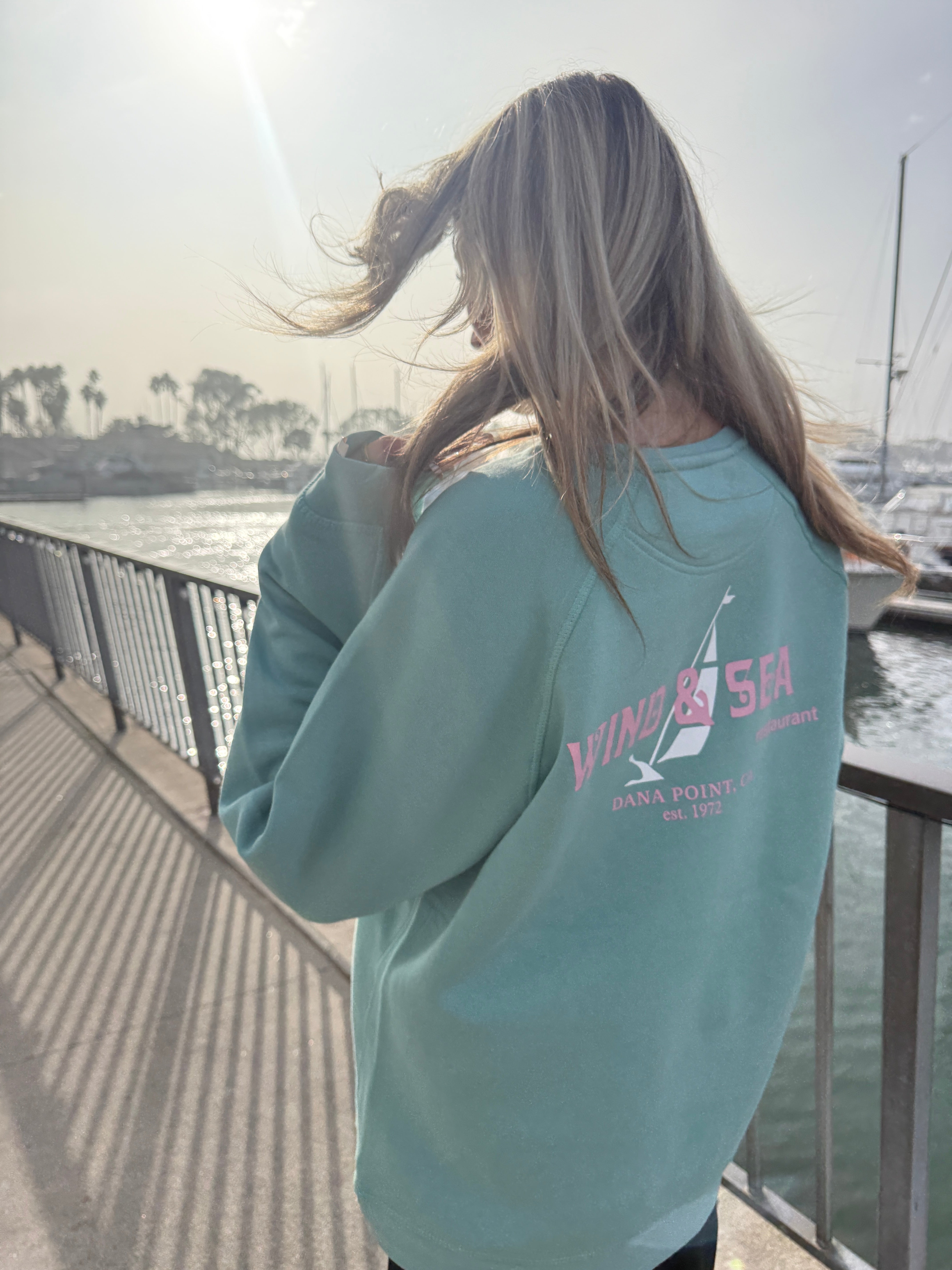W&S Seaglass Crewneck – Wind & Sea Restaurants, Inc.