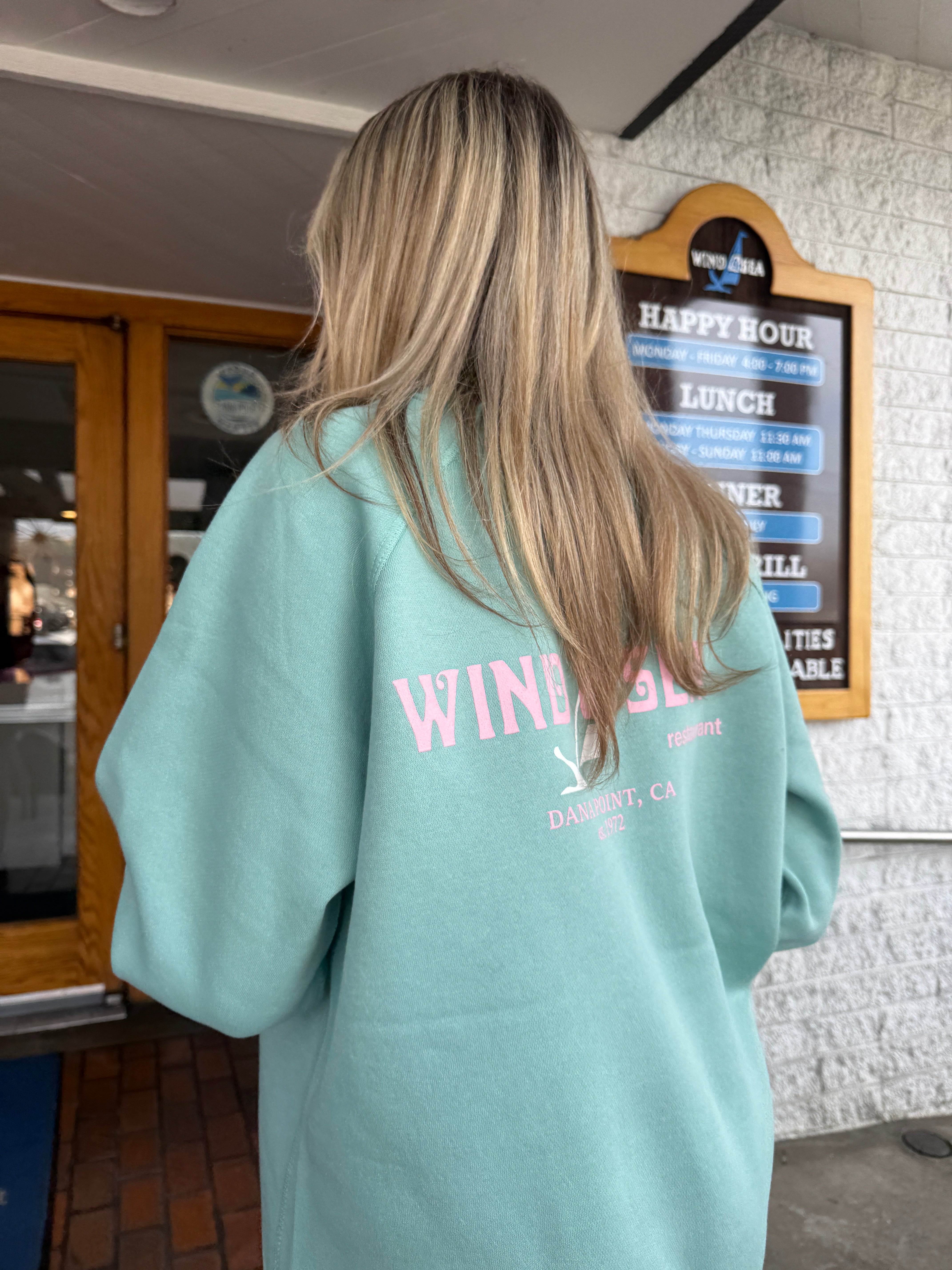 W&S Seaglass Crewneck – Wind & Sea Restaurants, Inc.